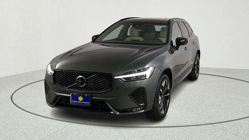 Forest Green 2026 Volvo XC60 B5 Plus