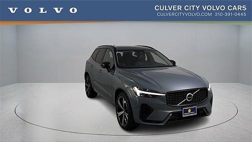 2023 Volvo XC60 Ultimate Dark