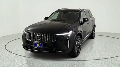 Onyx Black Metallic 2026 Volvo XC90 Plug-In Hybrid T8 Plus 7-Seater