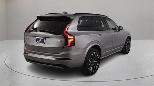 2026 Volvo XC90 B6 Ultra Dark Theme 6-Seater