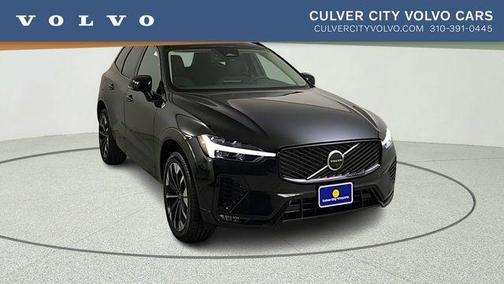 Onyx Black Metallic 2026 Volvo XC60 B5 Plus