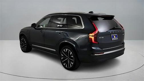 2026 Volvo XC90 Plug-In Hybrid T8 Plus 7-Seater