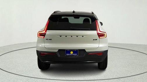 Crystal White 2026 Volvo XC40 B5 Ultra Black Edition