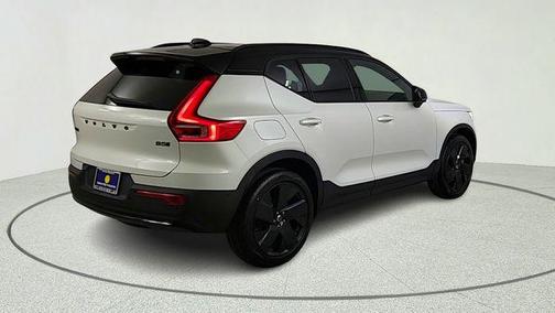 Crystal White 2026 Volvo XC40 B5 Ultra Black Edition
