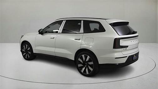 2025 Volvo EX90 Twin Motor Performance Ultra