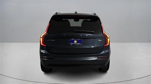 2026 Volvo XC90 B6 Ultra Dark Theme 7-Seater