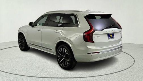 Crystal White Pearl 2026 Volvo XC90 Plug-In Hybrid T8 Plus 6-Seater