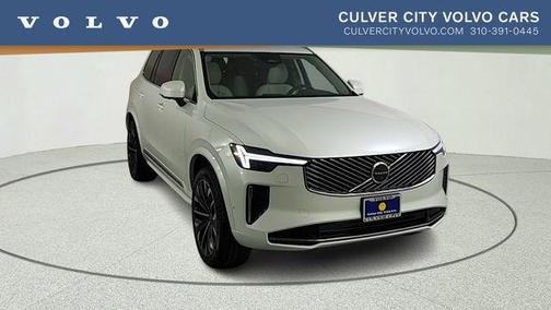 Crystal White Pearl 2026 Volvo XC90 Plug-In Hybrid T8 Ultra 7-Seater