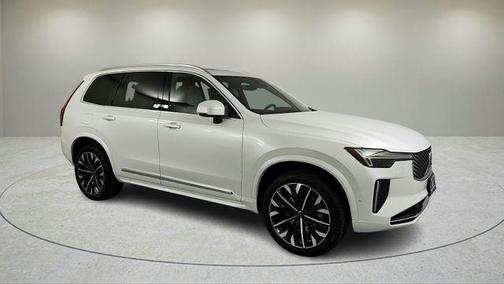 2026 Volvo XC90 B6 Plus 7-Seater