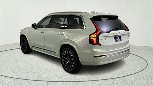 Crystal White Pearl 2026 Volvo XC90 Plug-In Hybrid T8 Plus 7-Seater
