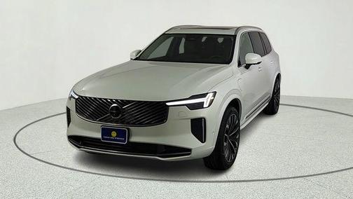 Crystal White Pearl 2026 Volvo XC90 Plug-In Hybrid T8 Plus 7-Seater