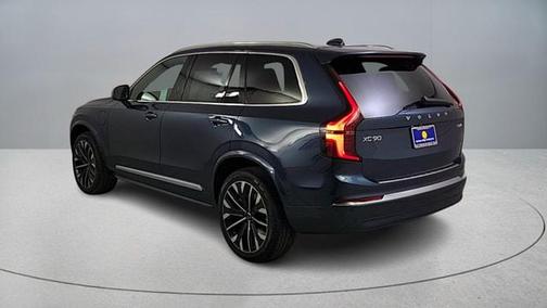 2026 Volvo XC90 Plug-In Hybrid T8 Plus 7-Seater