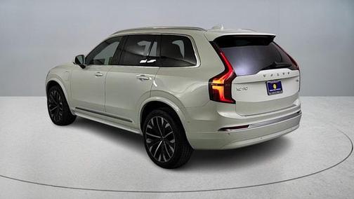 2026 Volvo XC90 Plug-In Hybrid T8 Plus 7-Seater