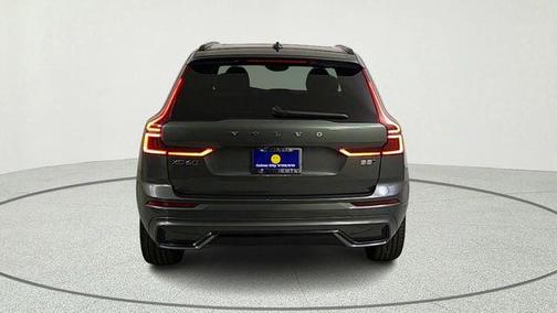Forest Green 2026 Volvo XC60 B5 Plus