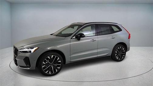 2026 Volvo XC60 B5 Ultra