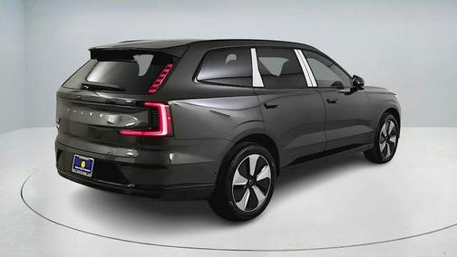 2025 Volvo EX90 Twin Motor Performance Plus