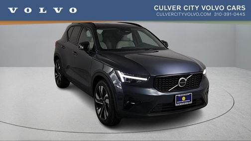 2026 Volvo XC40 B5 Plus