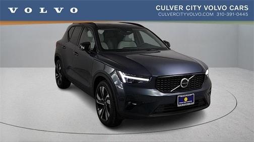 2026 Volvo XC40 B5 Plus