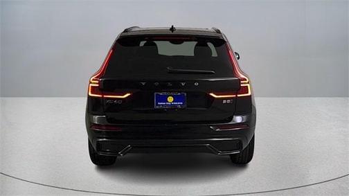 2026 Volvo XC60 B5 Core