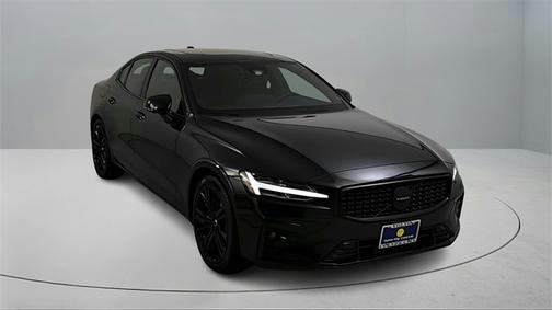 2023 Volvo S60 B5 AWD Plus Black