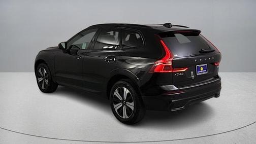 2025 Volvo XC60 Plug-In Hybrid T8 Core