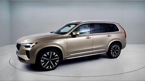 Bright 2026 Volvo XC90 Plug-In Hybrid T8 Plus 7-Seater