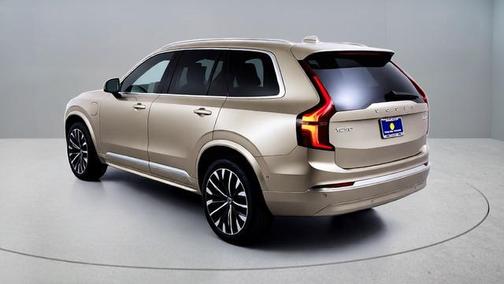Bright 2026 Volvo XC90 Plug-In Hybrid T8 Plus 7-Seater