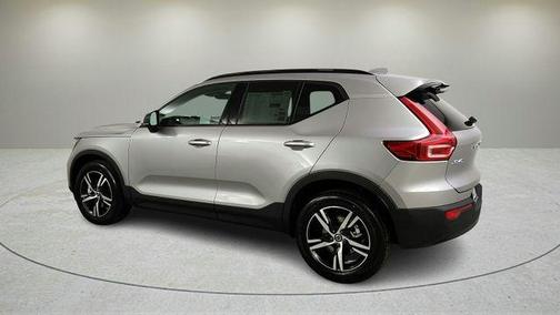 Aurora Blue 2026 Volvo XC40 B5 Core