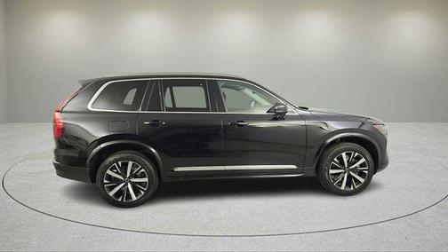 Onyx Black Metallic 2026 Volvo XC90 B5 Core