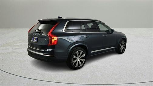 2025 Volvo XC90 B6 Ultra 6-Seater