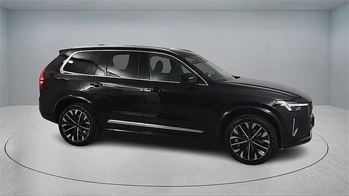 2026 Volvo XC90 Plus