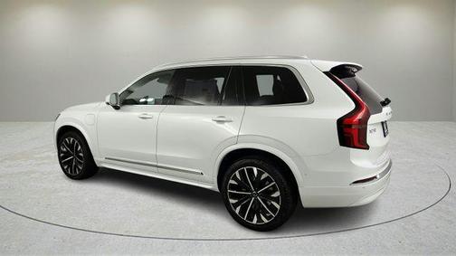 Crystal White Pearl 2026 Volvo XC90 Plug-In Hybrid T8 Plus 7-Seater