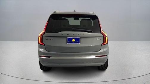 2026 Volvo XC90 B6 Ultra 7-Seater