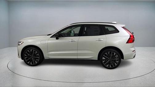2026 Volvo XC60 Plug-In Hybrid T8 Ultra