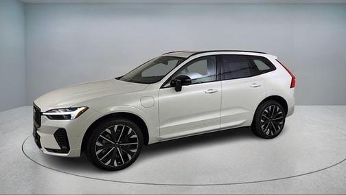 2026 Volvo XC60 Plug-In Hybrid T8 Ultra
