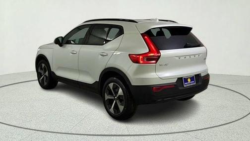 Crystal White 2026 Volvo XC40 B5 Plus
