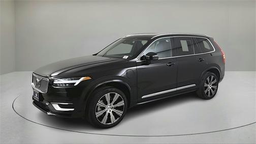 2024 Volvo XC90 Recharge Plug-In Hybrid T8 Core Bright