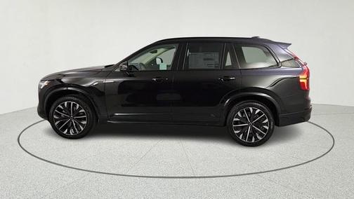 2026 Volvo XC90 B6 Ultra Dark Theme 6-Seater