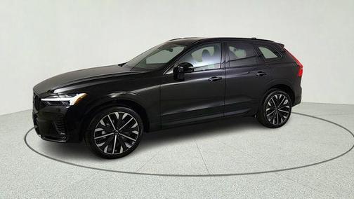 Onyx Black Metallic 2026 Volvo XC60 B5 Ultra