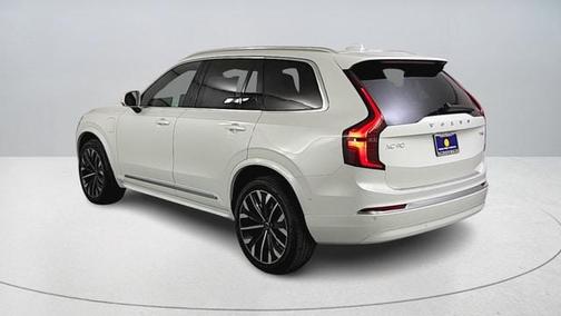2026 Volvo XC90 Plug-In Hybrid T8 Plus 7-Seater
