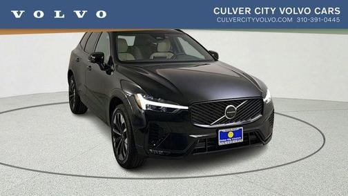 Onyx Black Metallic 2026 Volvo XC60 B5 Plus