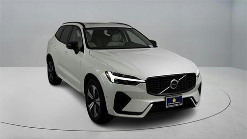 2024 Volvo XC60 Recharge Plug-In Hybrid T8 Plus Dark