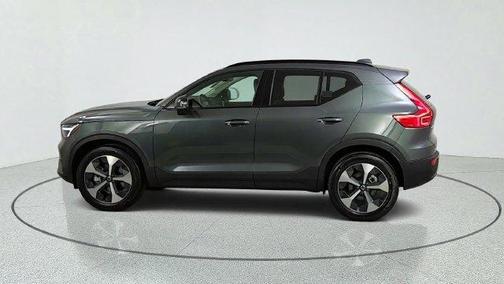 Forest Green 2026 Volvo XC40 B5 Plus