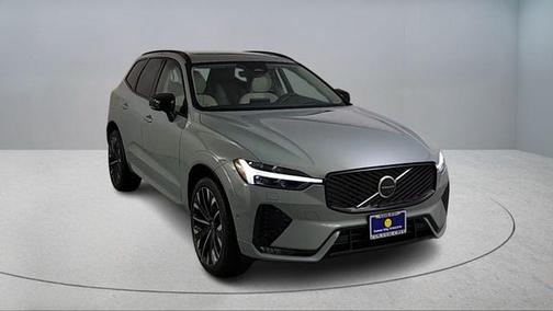 2026 Volvo XC60 B5 Ultra
