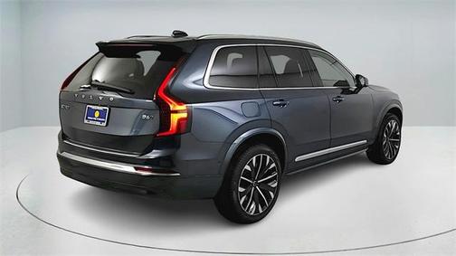 2026 Volvo XC90 B6 Ultra 7-Seater