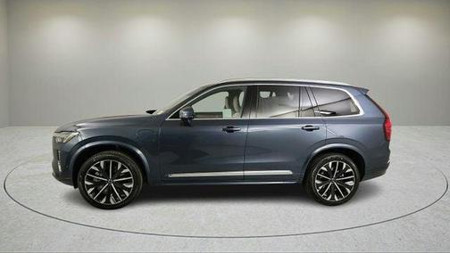 Denim Blue Metallic 2026 Volvo XC90 Plug-In Hybrid T8 Plus 7-Seater