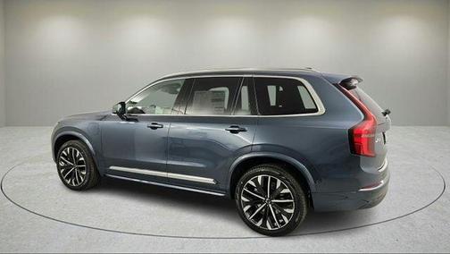 Denim Blue Metallic 2026 Volvo XC90 Plug-In Hybrid T8 Plus 7-Seater