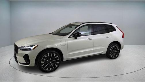 2026 Volvo XC60 Plug-In Hybrid T8 Ultra