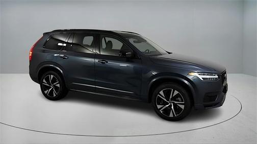 2023 Volvo XC90 Recharge Plug-In Hybrid Plus Dark 7-Seater