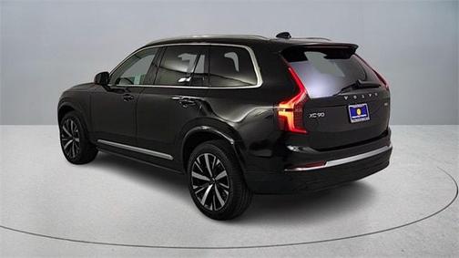 2026 Volvo XC90 B5 Core